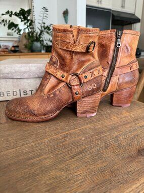 BEDSTU OCTANE II Tan Leather Boots.  Size 6.5